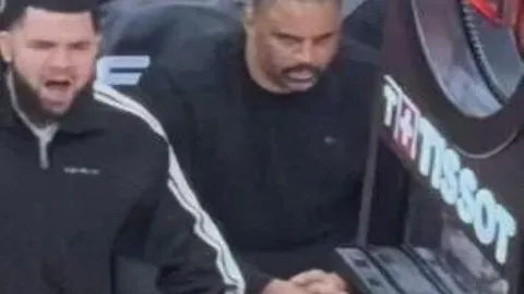 孙兴慜突破英超百球大关，金靴荣耀下承受更大压力